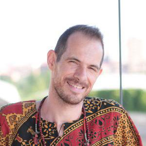 arnaud-hos-devanand-naturopatia-ayurveda-nutricion-integrativa