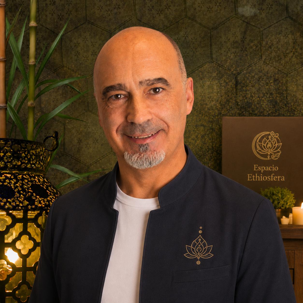 Héctor Castañeda hector-castañeda-coach-transpersonal-creador-del-codigo-ethiosfera